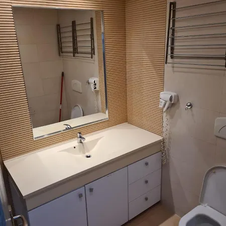 Apartment Garsoniera Rin Grand *